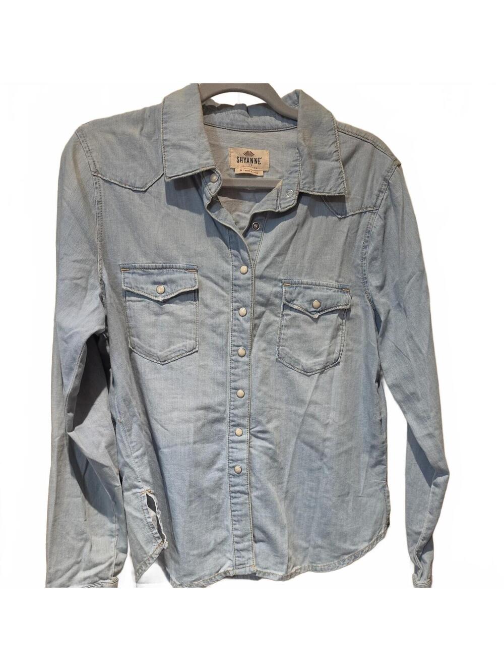 Shyanne Life Long Sleeve pearl Snap Button Shirt medium light denim Western Wear